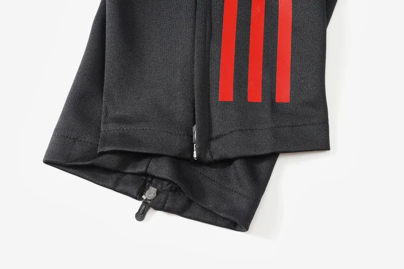 2026 M Utd Red Sweater Tracksuit detail image