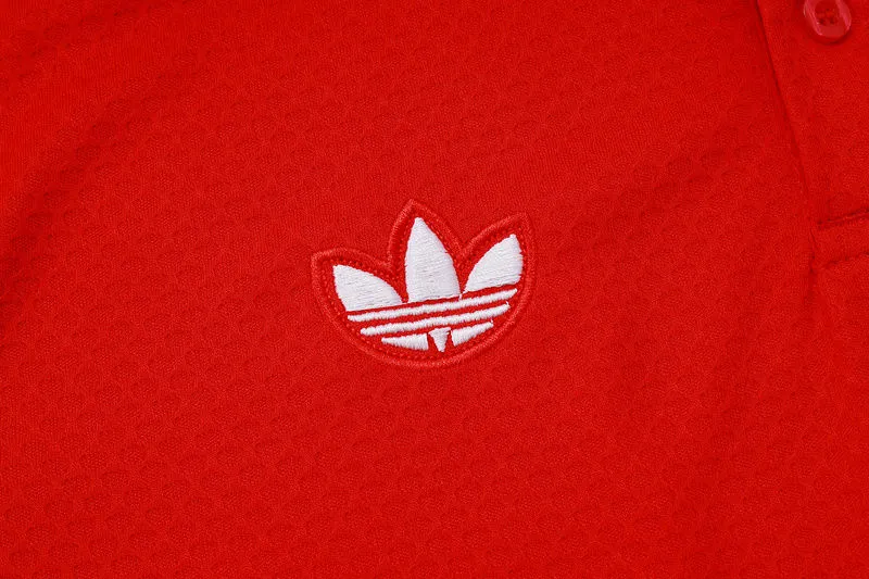 2025/26 M Utd Red Sweater Tracksuit detail image