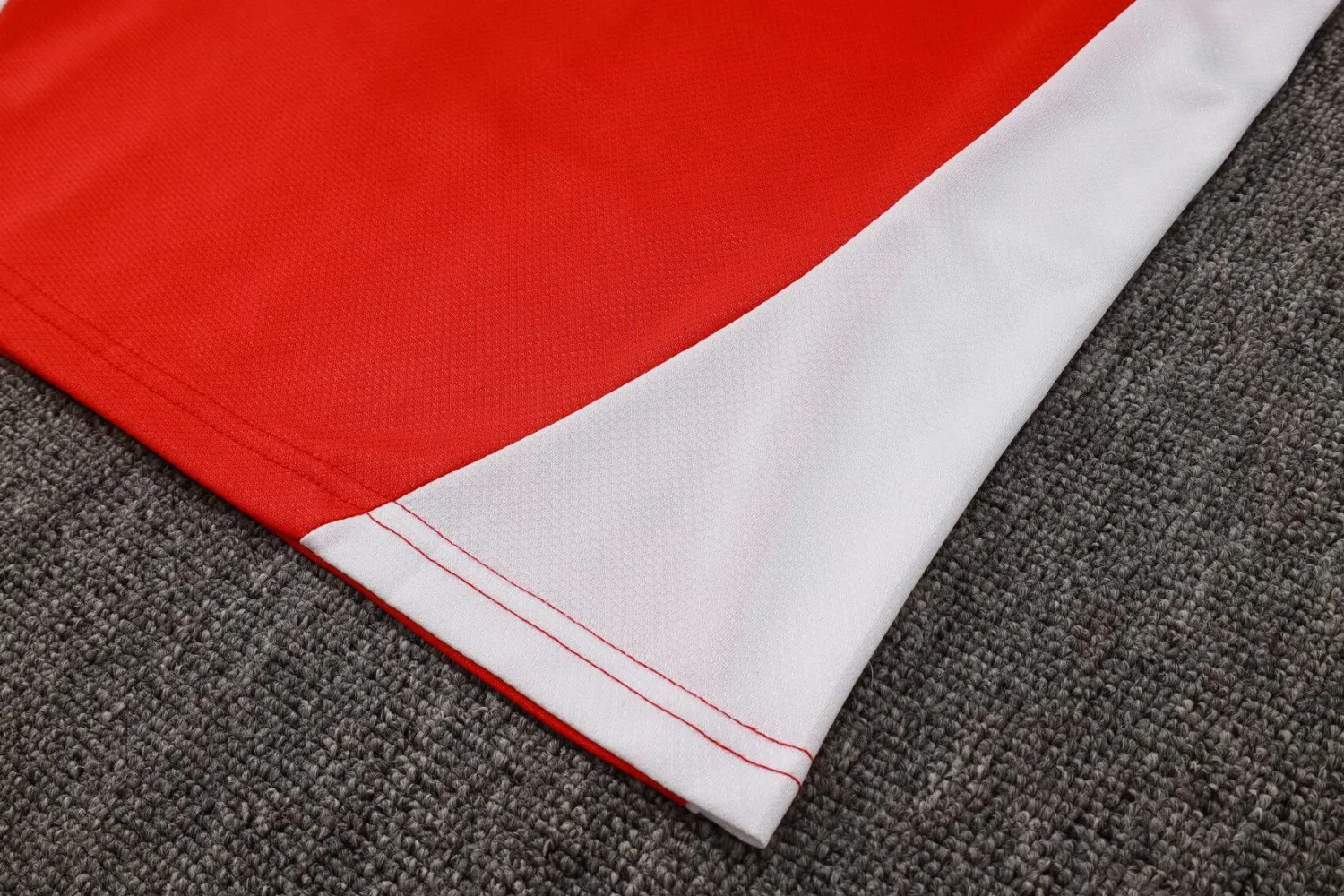 2025/26 AD Red Training Jersey (A.. detail image