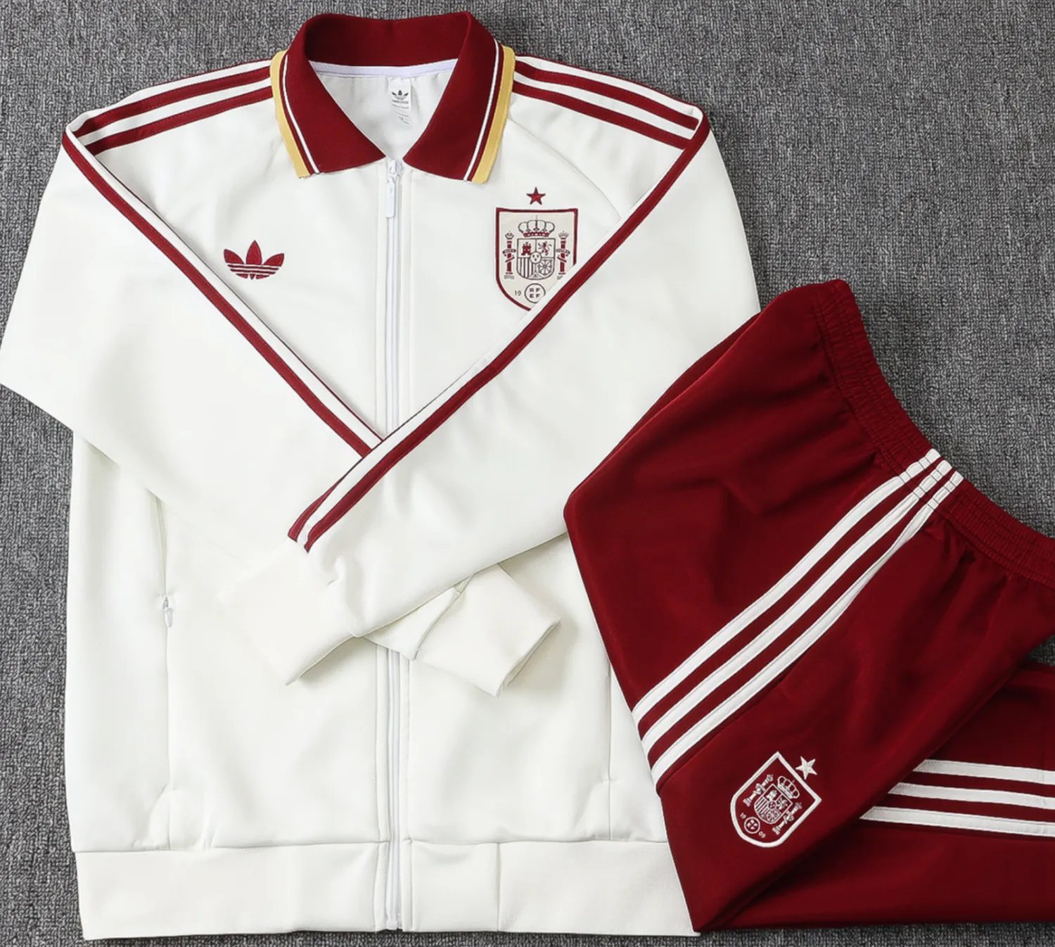 2026/27 Spain White Jacket Tracksuit detail image