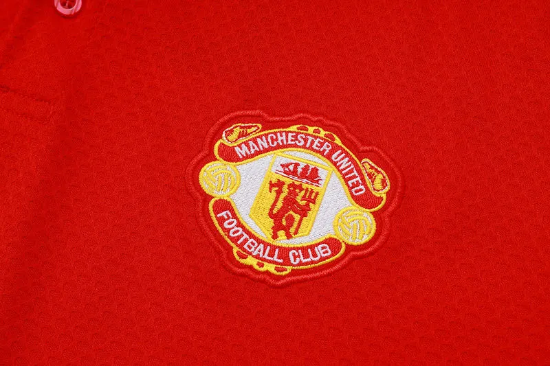 2025/26 M Utd Red Sweater Tracksuit detail image