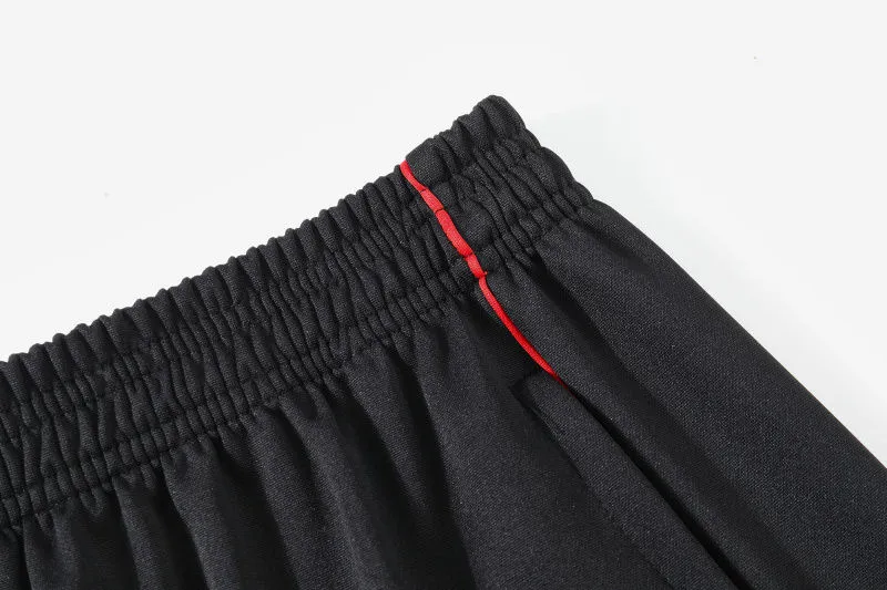 2026 M Utd Red Sweater Tracksuit detail image