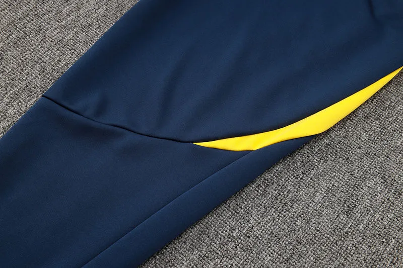 2025 RM White Jacket Tracksuit detail image