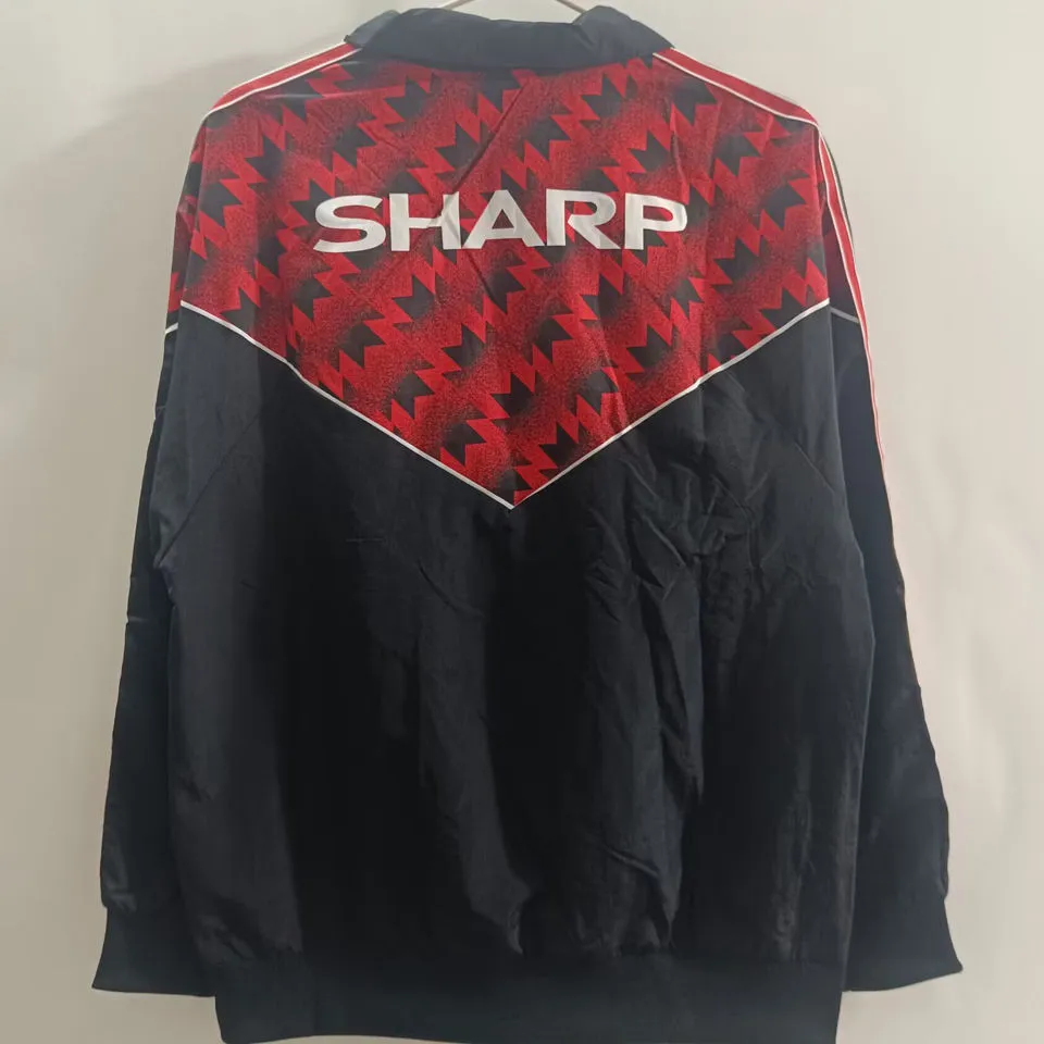 2025/26 M Utd Retro Windbreaker.. product image
