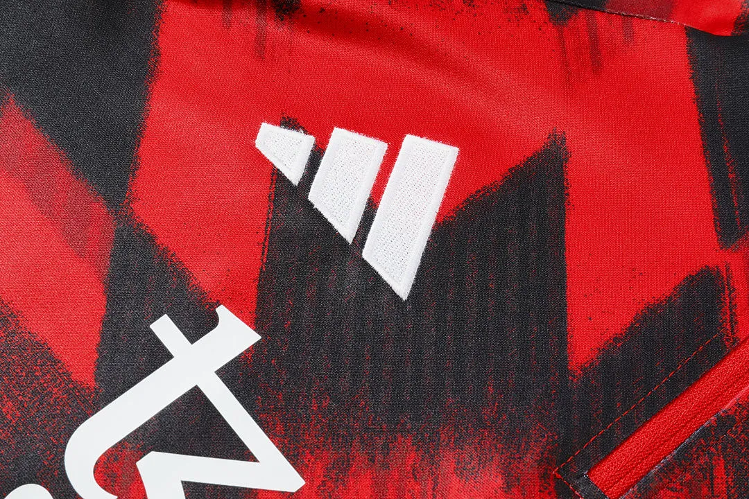 2026 M Utd Red Sweater Tracksuit detail image