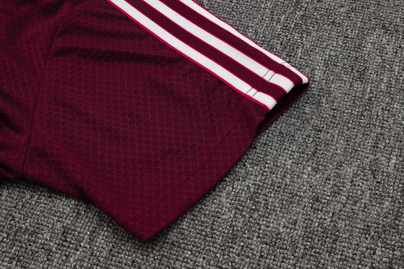 2025/26 M Utd Maroon Sweater.. detail image