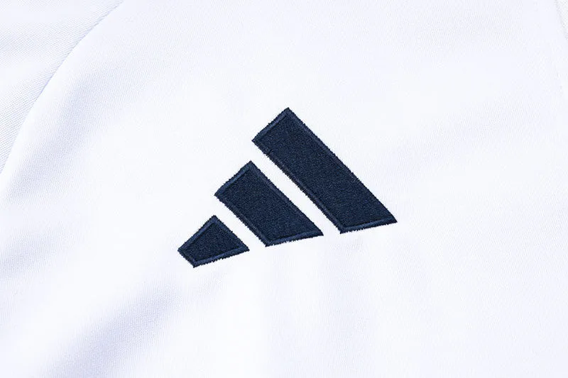 2025 RM White Jacket Tracksuit detail image