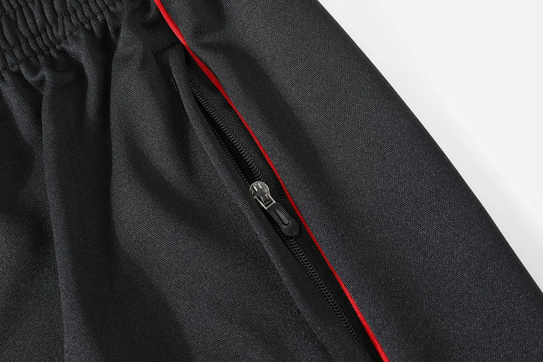 2026 M Utd Red Sweater Tracksuit detail image