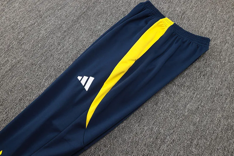 2025 RM White Jacket Tracksuit detail image