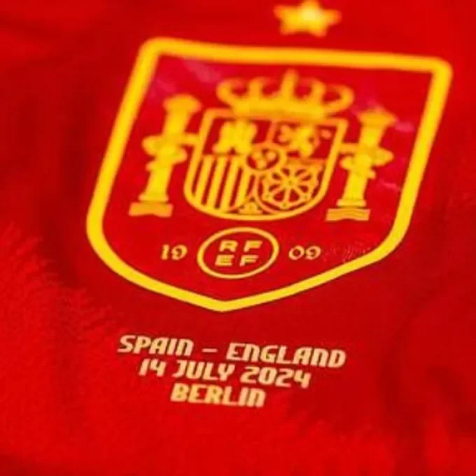 2024/25 Spain 1:1 Quality Home Red Fans Soccer ... detail image