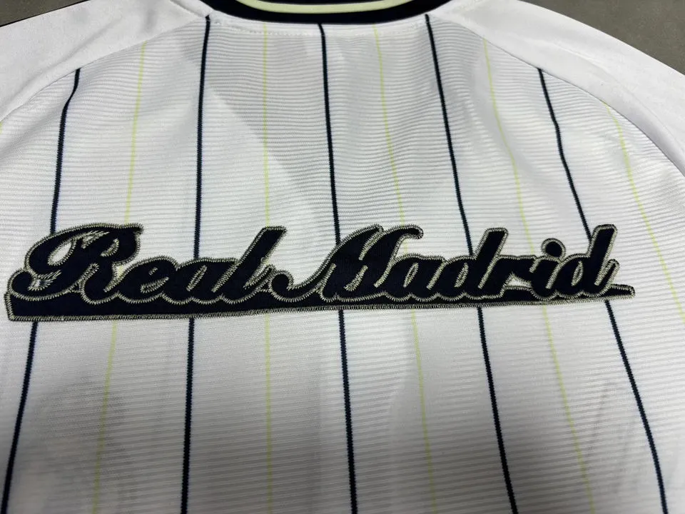 2025/26 RM White Retro Style T-Shirt detail image