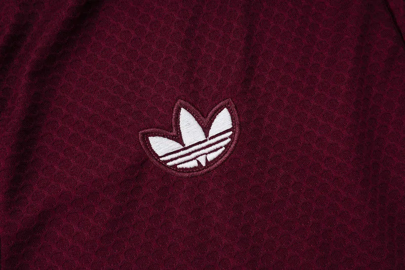 2025/26 M Utd Maroon Sweater.. detail image