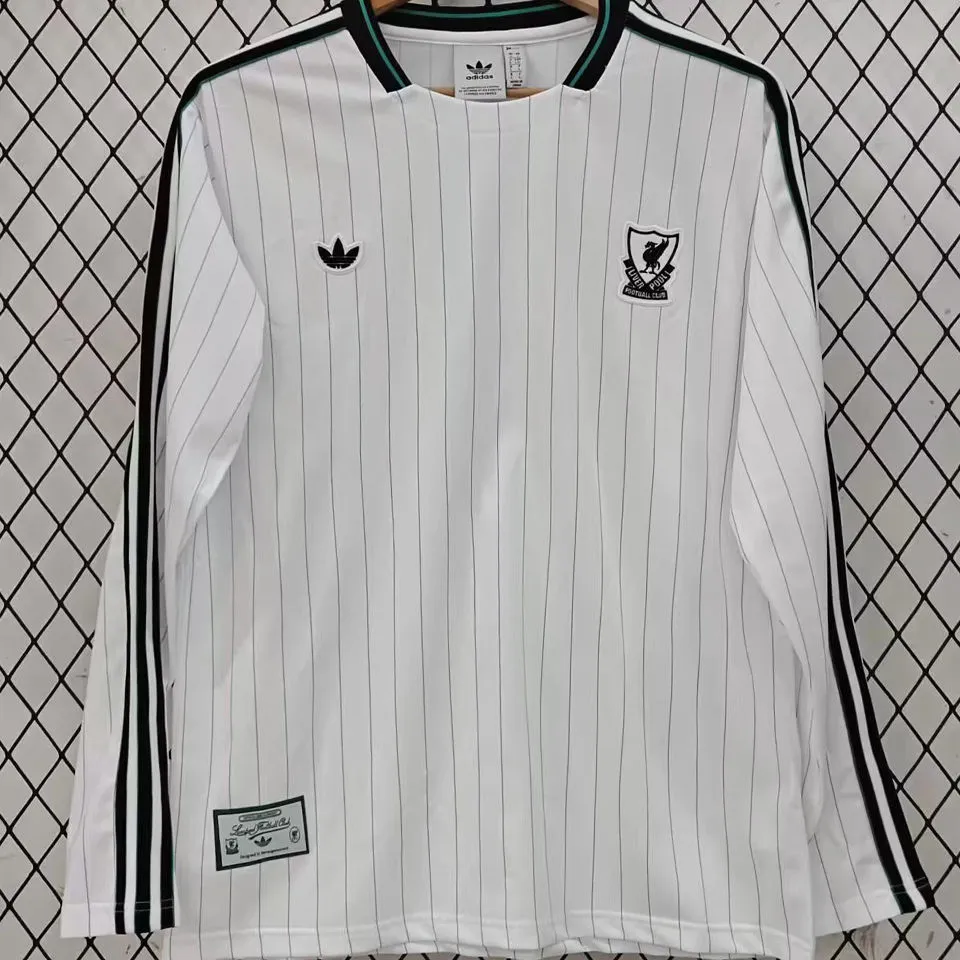 2025/26 LFC White Retro Style Fans.. product image