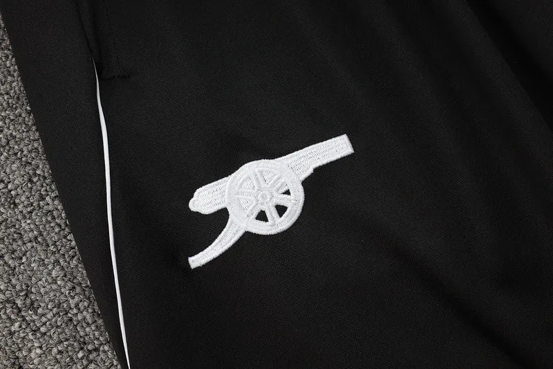 2025/26 M Utd Red Sweater Tracksuit detail image