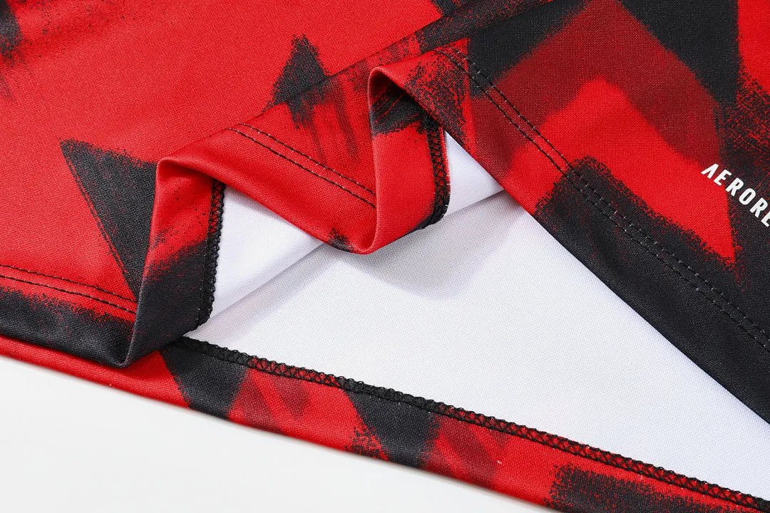 2026 M Utd Red Kids Sweater.. detail image