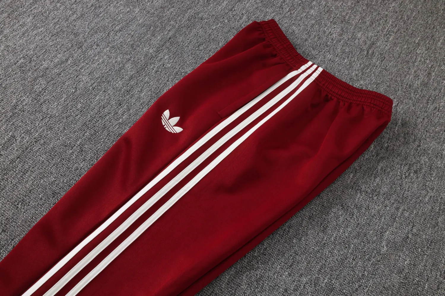 2026/27 Spain White Jacket Tracksuit detail image