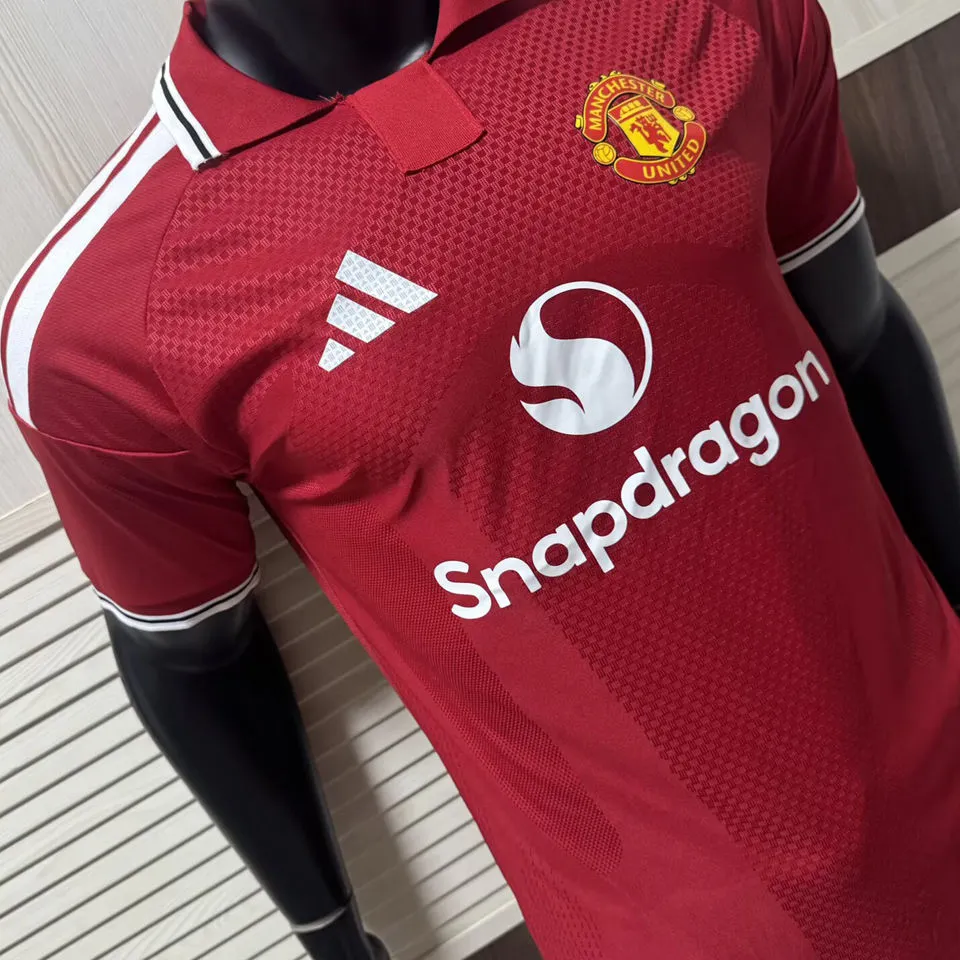 CASEMIRO #18 M Utd Home Red Player Version Soccer Jersey 2026/27