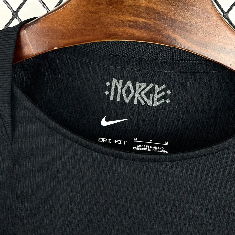 2026/27 Norway Away Black Fans Soccer Jersey  (Have Right Patch 有右臂章 白底黑字）