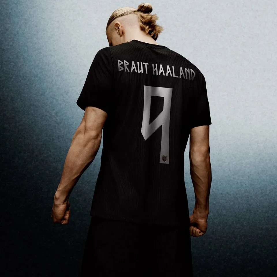 2026/27 Norway Away Black Fans Soccer Jersey  (Have Right Patch 有右臂章 白底黑字）