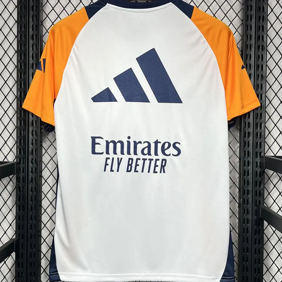 2024/25 RM White Training Fans Jersey 背后有广告