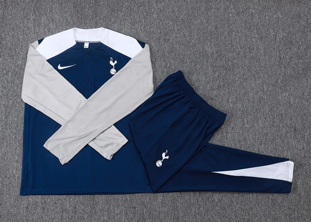 2026 PSG Baby Blue Sweater Tracksuit detail image