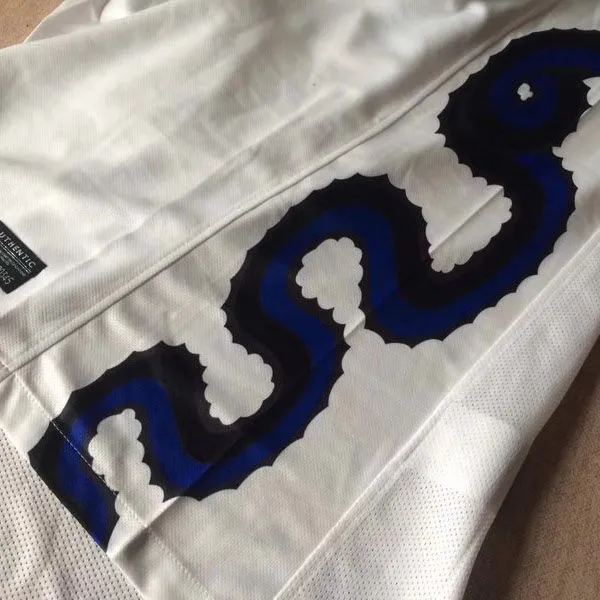 2010-2011 In Milan Away Retro.. detail image