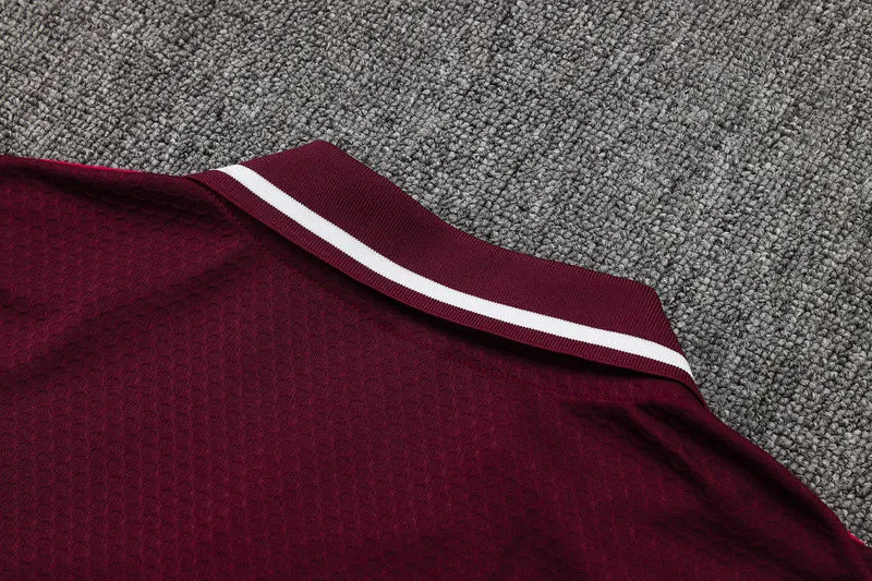 2025/26 M Utd Maroon Sweater.. detail image