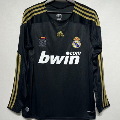 2009/10 RM Away Black Retro Player..