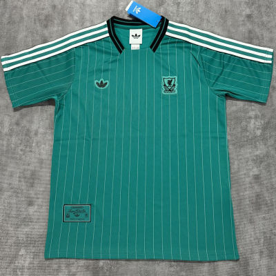 2025/26 LFC Green Retro Style Fans..