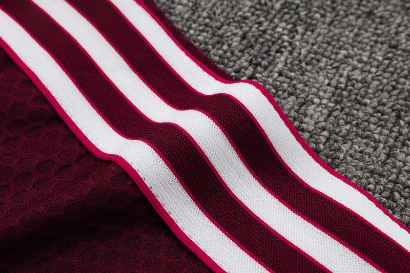 2025/26 M Utd Maroon Sweater.. detail image