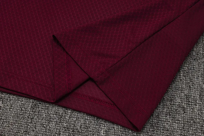 2025/26 M Utd Maroon Sweater.. detail image