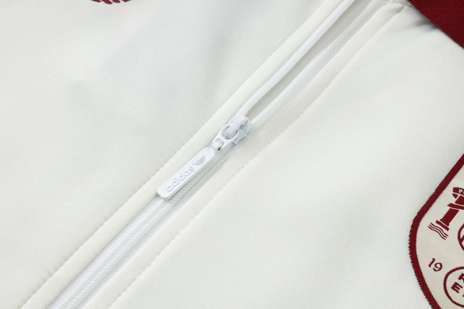 2026/27 Spain White Jacket Tracksuit detail image