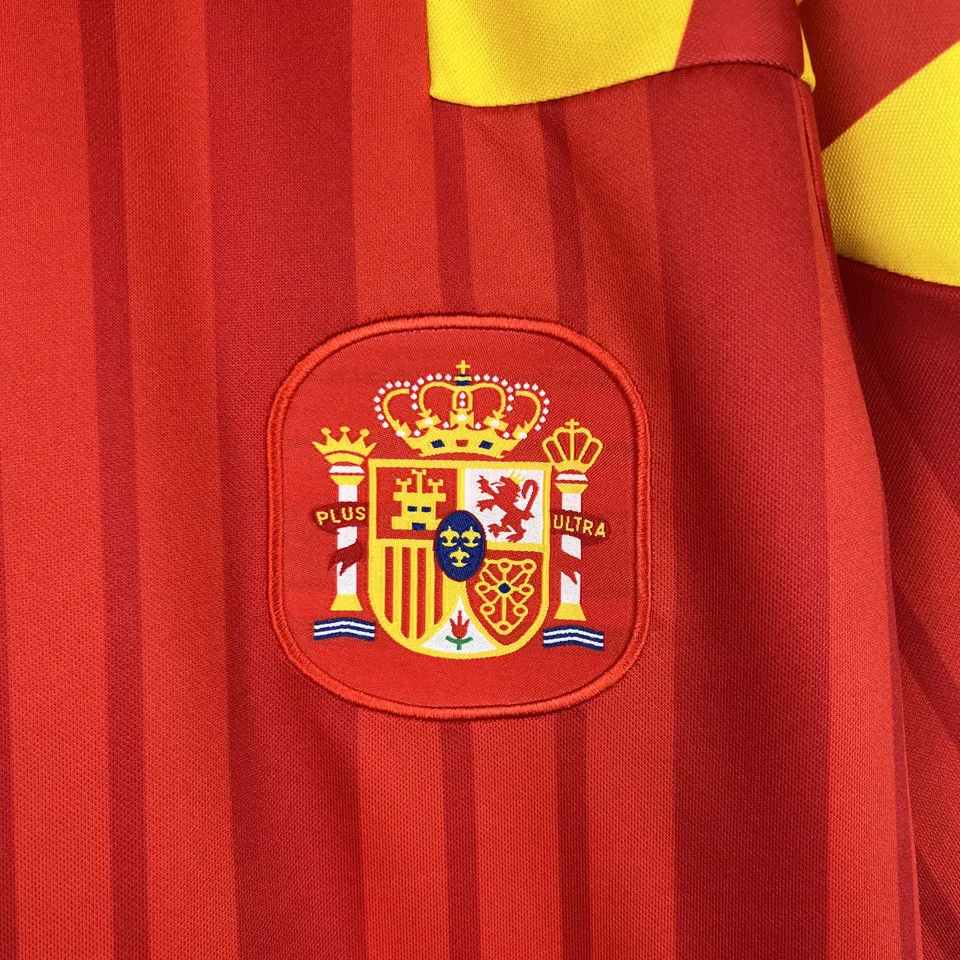 1992/94 Spain Home Red Retro.. detail image