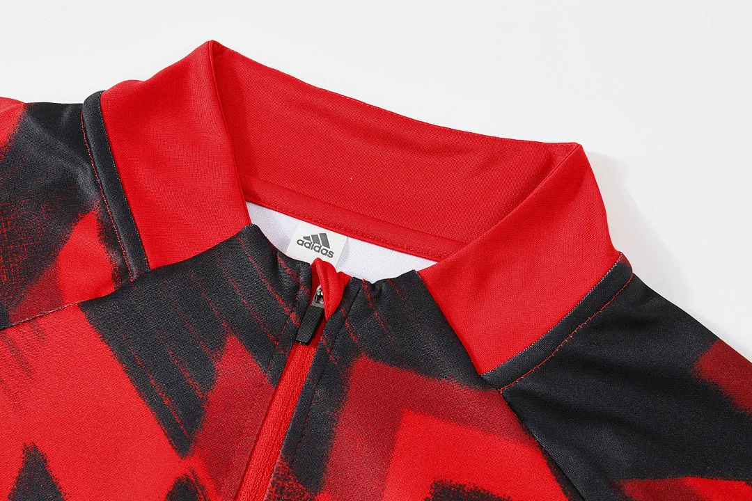 2026 M Utd Red Sweater Tracksuit detail image