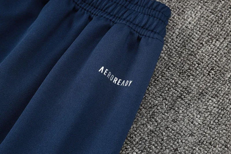 2025 RM White Jacket Tracksuit detail image