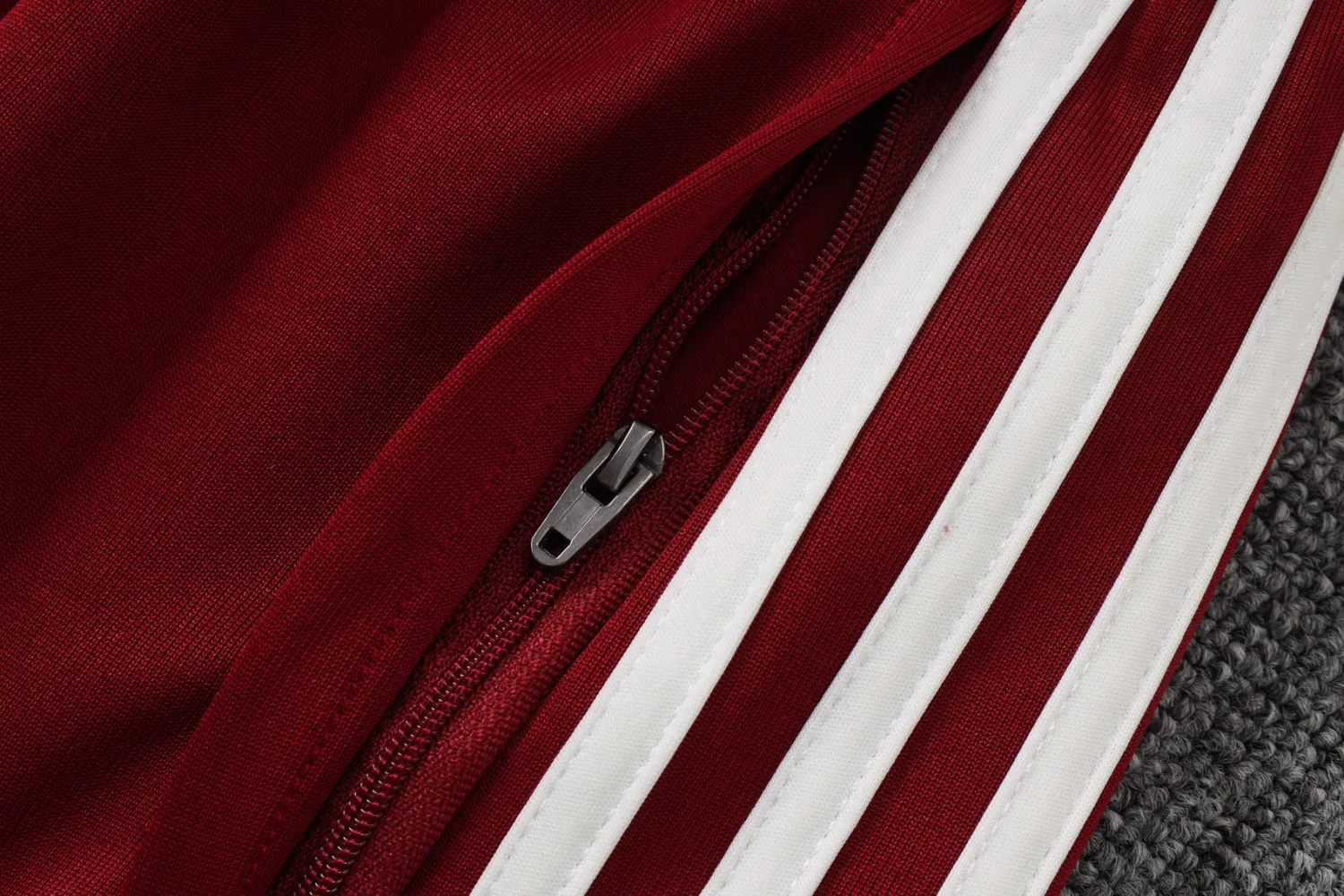 2026/27 Spain White Jacket Tracksuit detail image