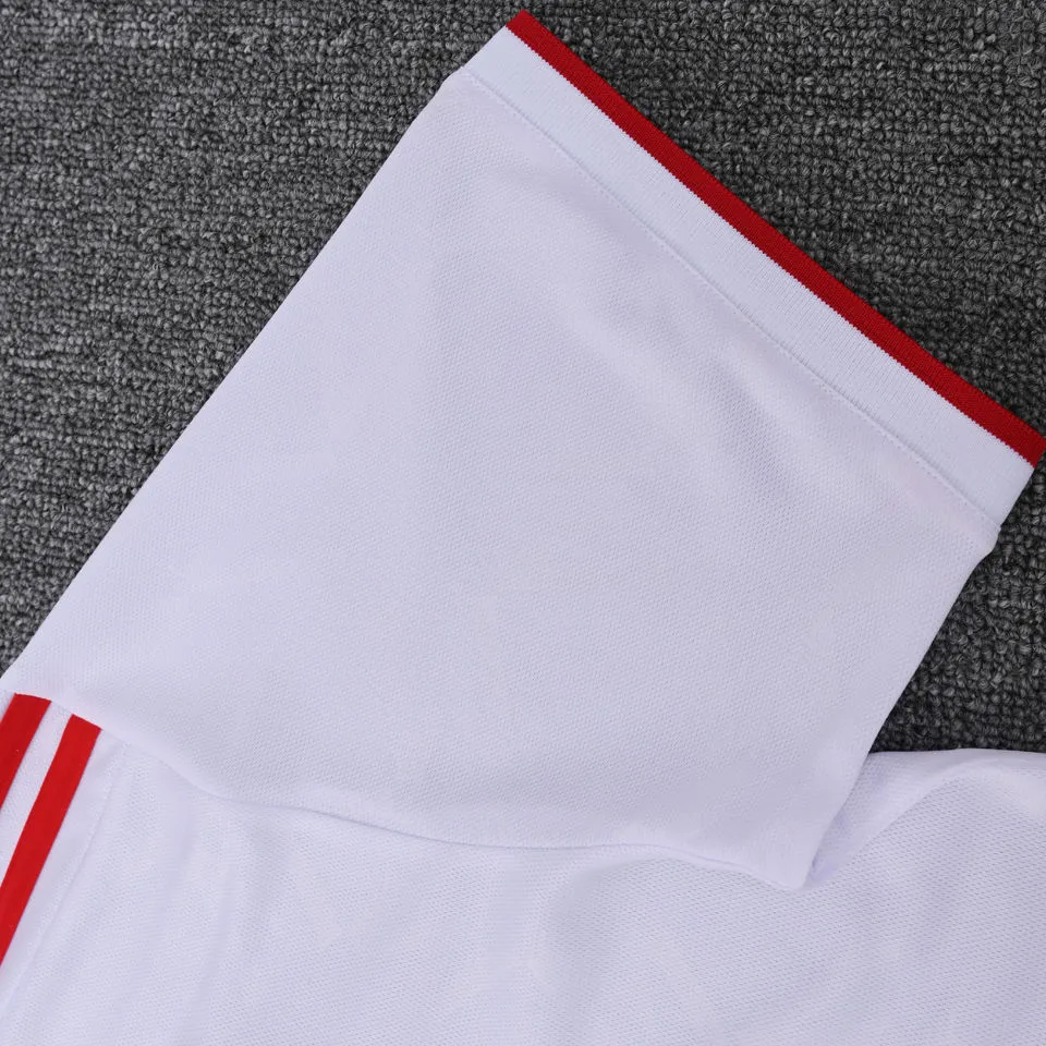 2025/26 M Utd POLO Short Jersey detail image