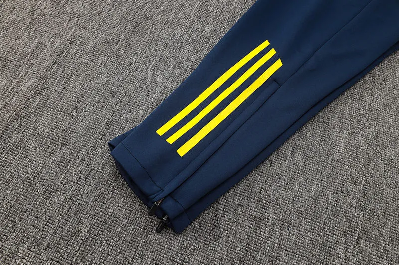 2025 RM White Jacket Tracksuit detail image