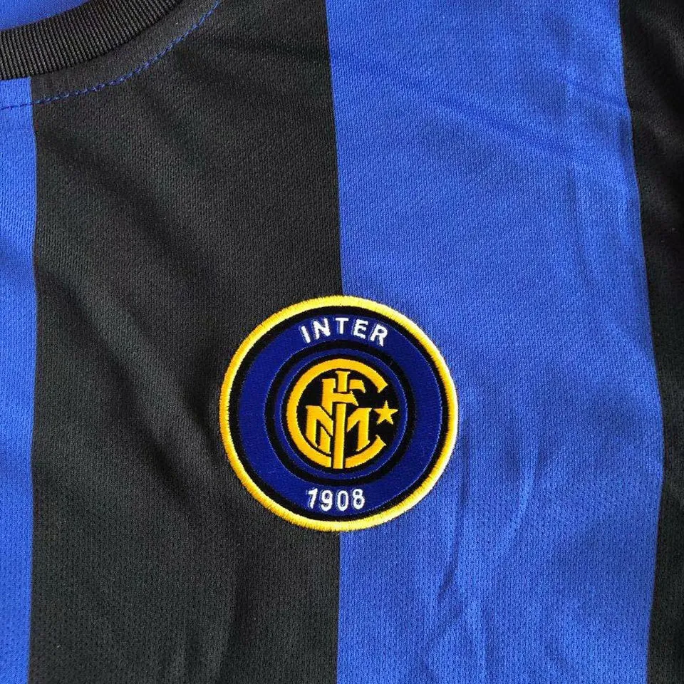 1999-2000 In Milan Home Retro.. detail image